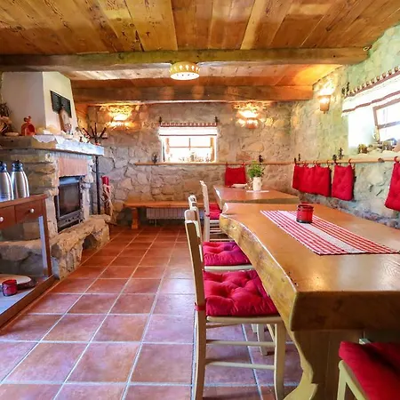 Country House Na Skaluc Landsted *