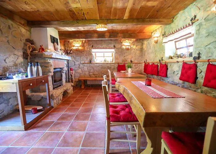 Country House Na Skaluc Hotel *