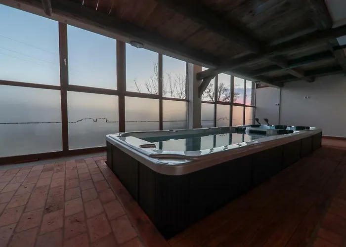 Country House Na Skaluc Hotell *